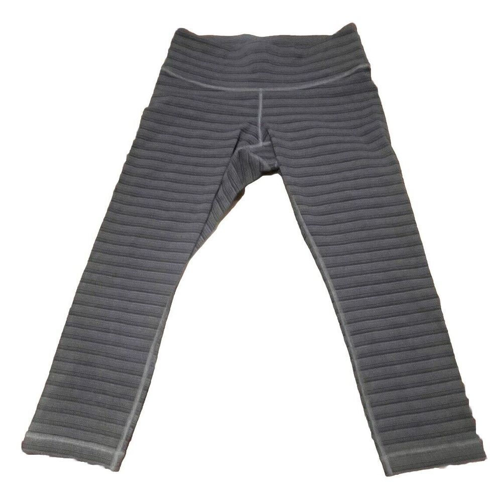 Lululemon Wunder Under‎ Yoga Leggings Pants White Black Stripes Size 6 Calf Crop